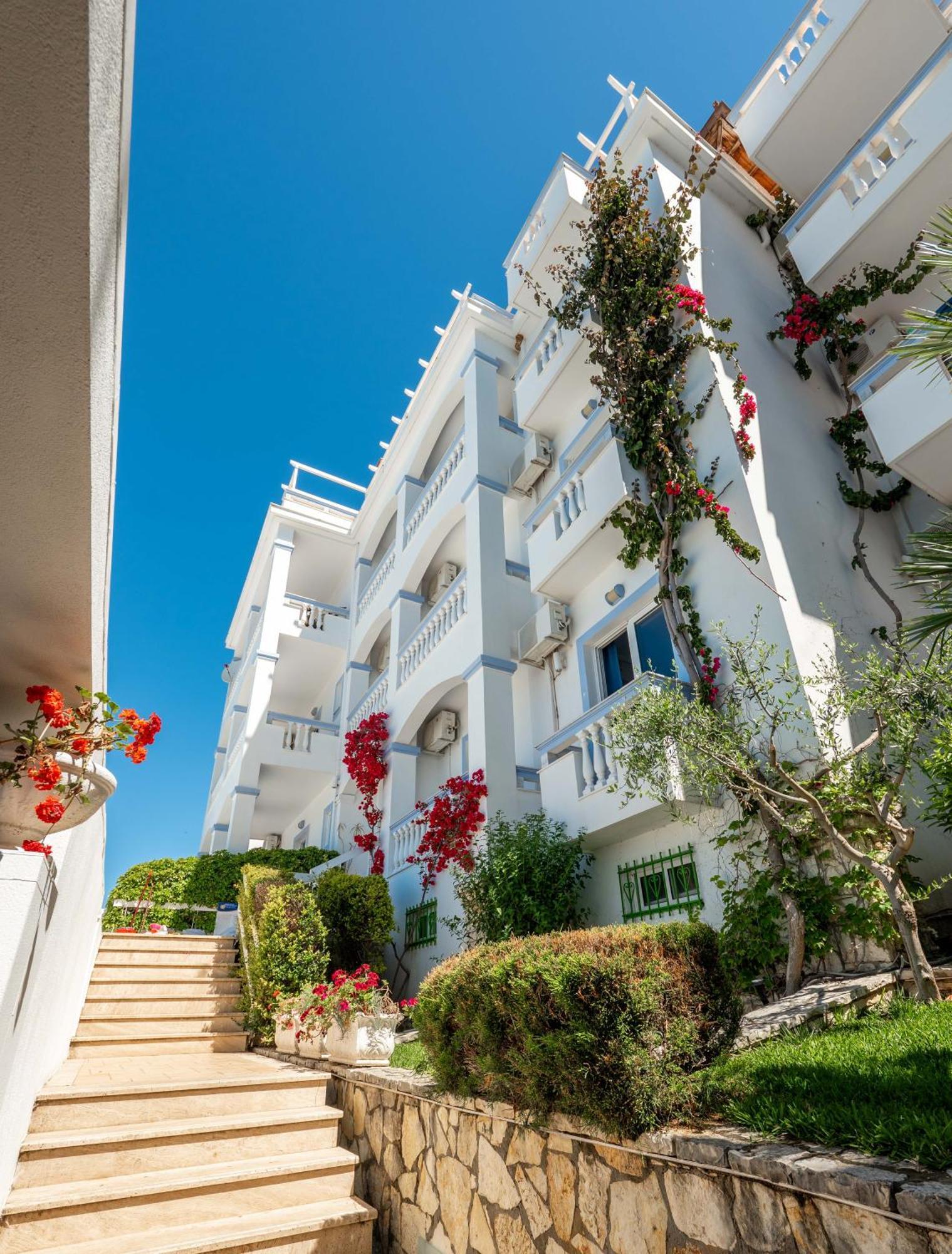 Erdano Hotel
